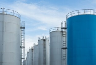 Ціни на нафту перевищили $100: країни G7 готові відкрити резерви