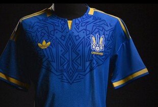 Українська асоціація футболу презентувала нову виїзну форму збірної України (фото)