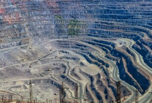Атаки росії на судна змусили Південний ГЗК призупинити видобуток