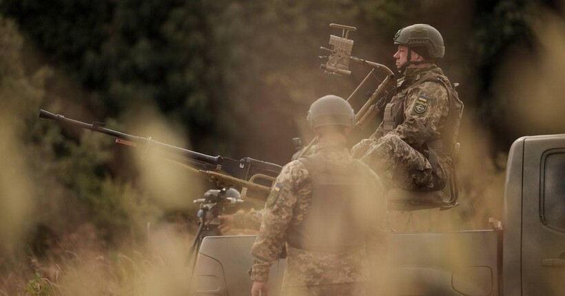 Мінус 680 окупантів та 12 танків: втрати рф у війні проти України